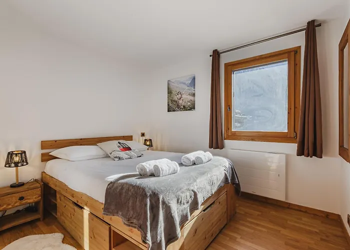 Pecles - 2ch Balcon Vue Gaillands 500m Centre 1km Apartment